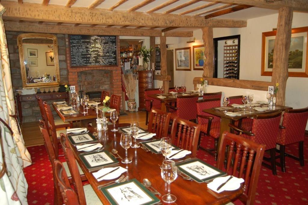 The Hood Arms Hotel Kilve ภายนอก รูปภาพ