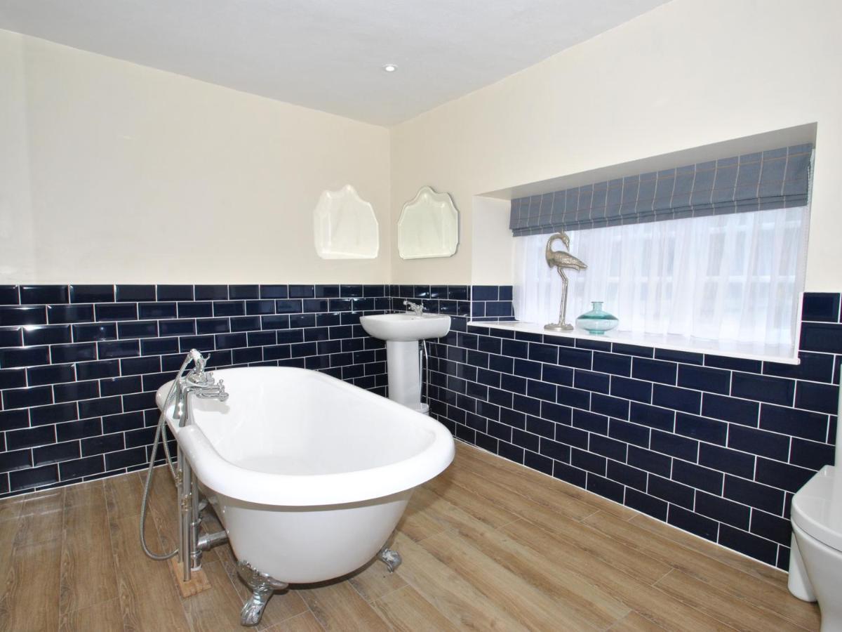 The Hood Arms Hotel Kilve ภายนอก รูปภาพ